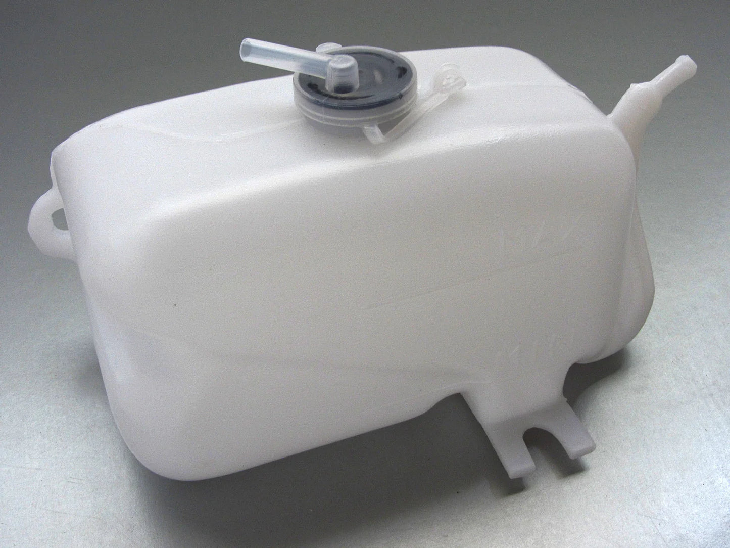 Radiator Overflow Bottle Tank for Isuzu TF TFR Holden Rodeo (1993-1997)