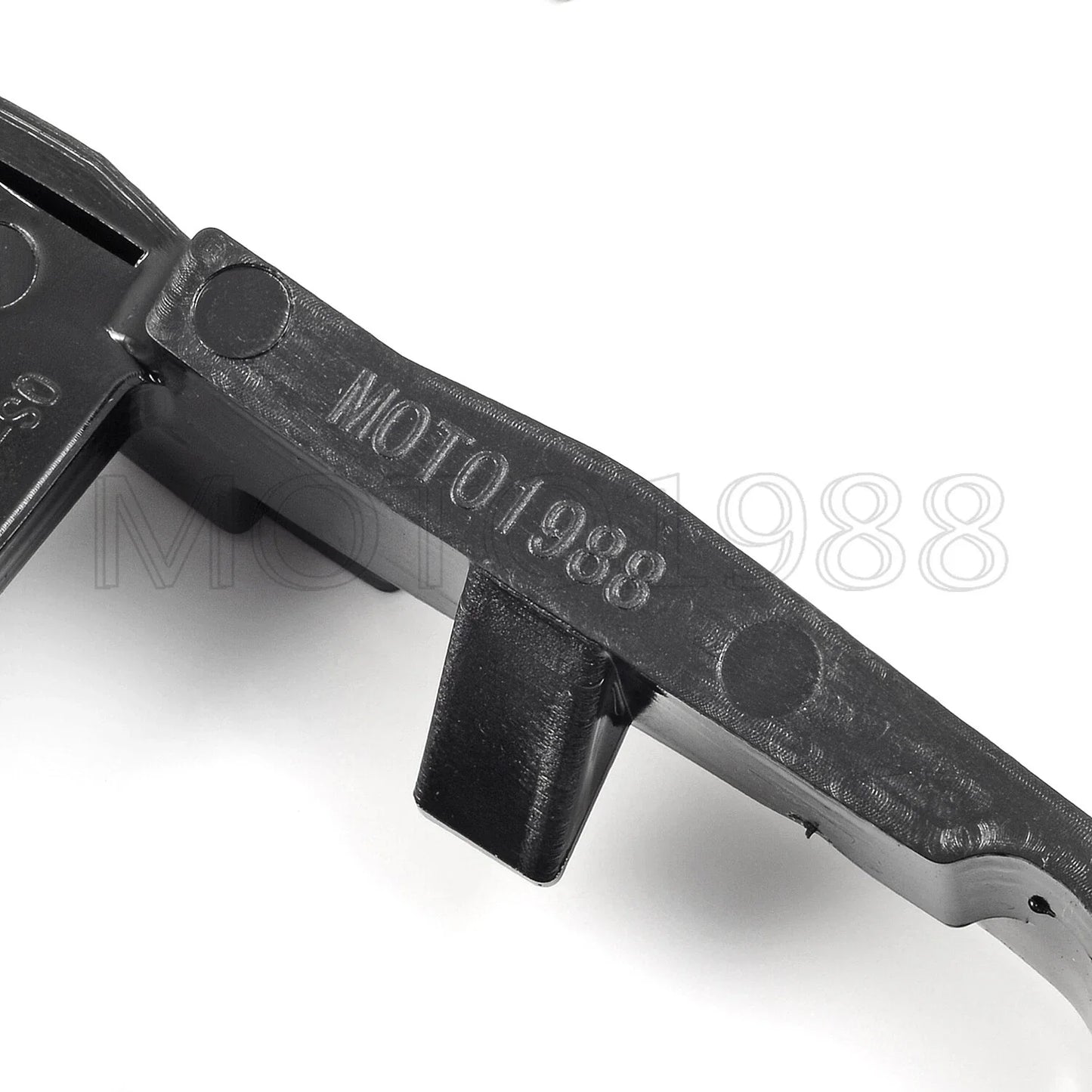 SWINGARM FRONT CHAIN GUIDE SLIDER GUARD for Honda ATC250R/TRX250R (1981–1987)