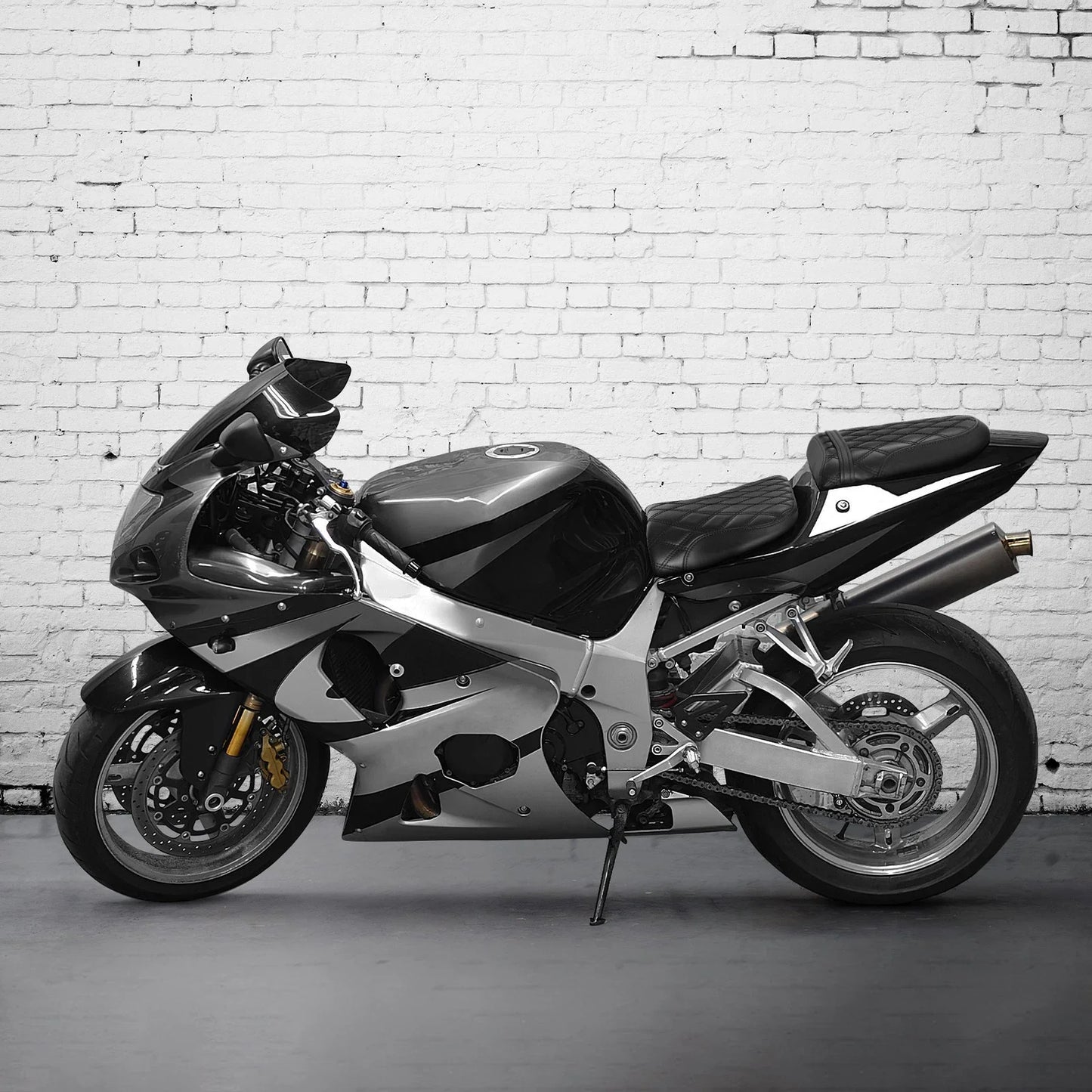 Rider & Passenger Seats for Suzuki GSXR1000 (2001-2002)