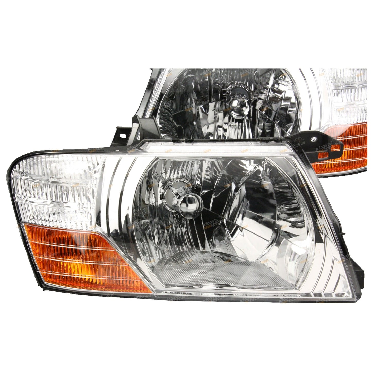 Chrome Headlights Pair for Mitsubishi Pajero (2002–2006)