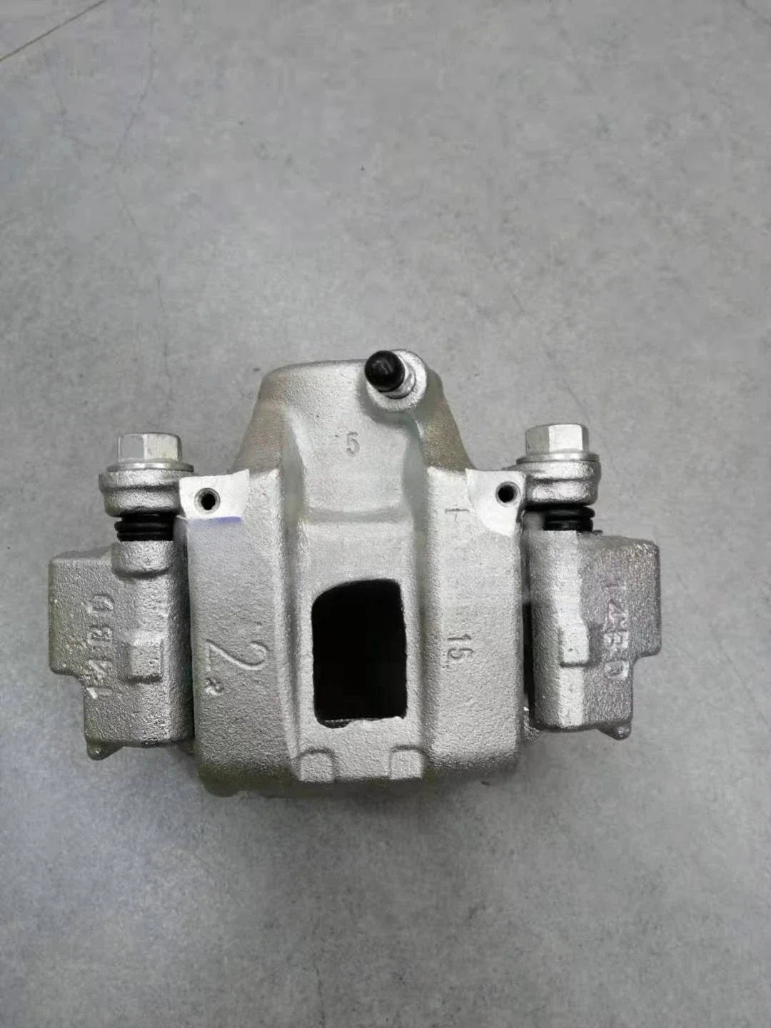 Rear Brake Calipers with Bracket for Toyota 4Runner (2007–2009)