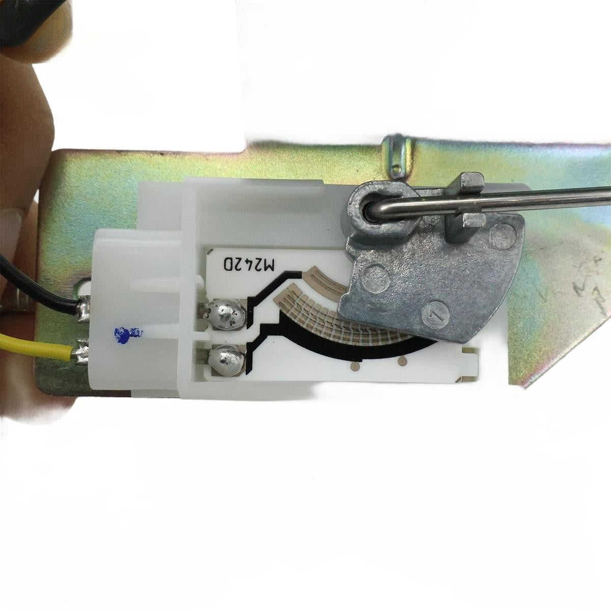 Fuel Level Sending Unit for Harley Davidson Softail (2002–2005)