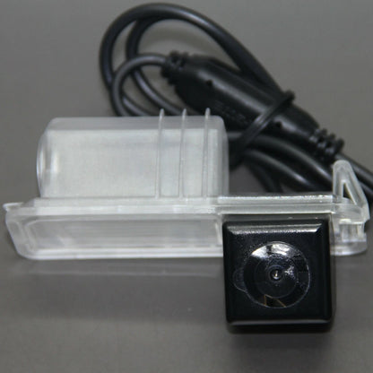 Reverse Rear View Backup Camera for Volkswagen Rabbit (2006–2009)