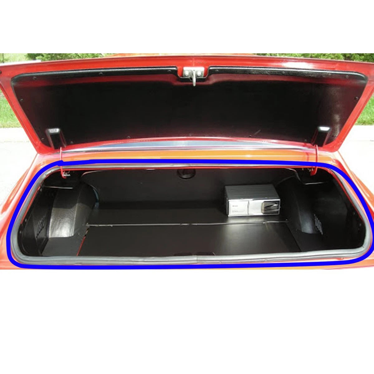 Trunk Lid Weatherstrip Seal for Nissan Datsun 1200 (1970–1976)