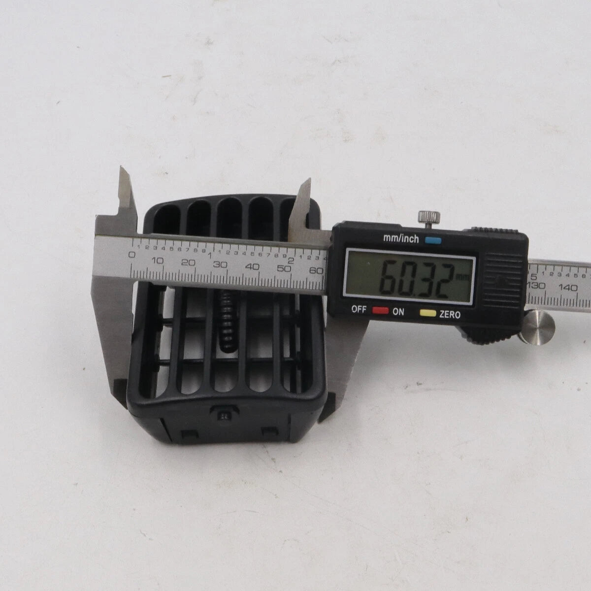 Ventilator Air Trim for Mazda B2200/2600 1985-2006