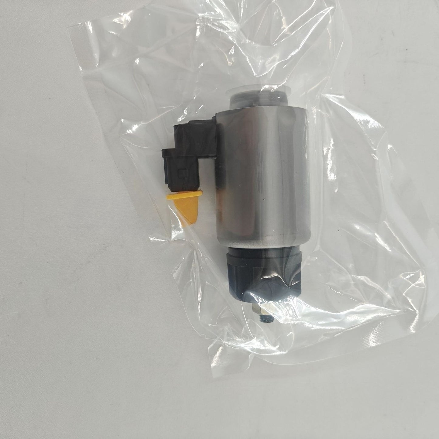 Pressure Regulator for Volvo L110E L120E L150E L180E L220F L330D L70F (1999–2015)