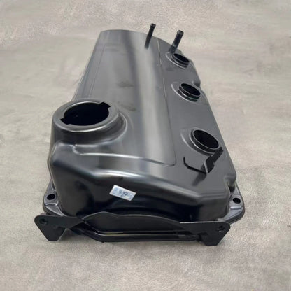 RH Rocker Cover for Mitsubishi Pajero Montero (2000–2006)