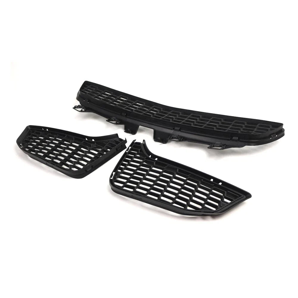 Front Bumper Fog Light Grille for BMW M3 M4 F80 F82 F83 (2015-2018)