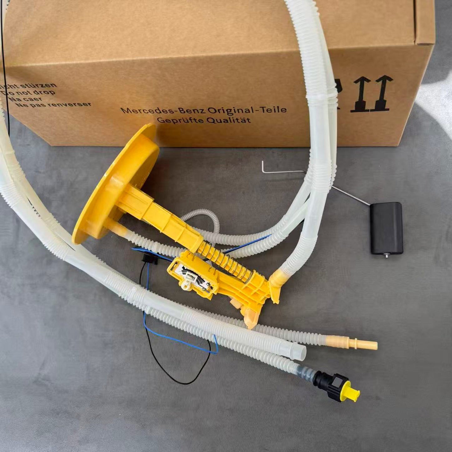 Fuel Pump Tank Sending Unit for Mercedes-Benz ML280 ML300 (2006–2011)