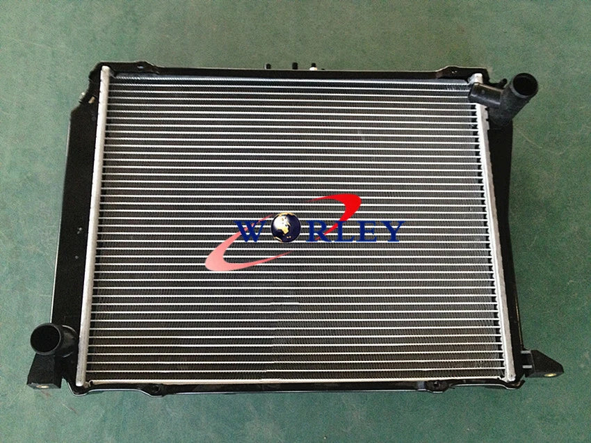 Radiator for Toyota Hiace (1989–2005) with Neck Pipe