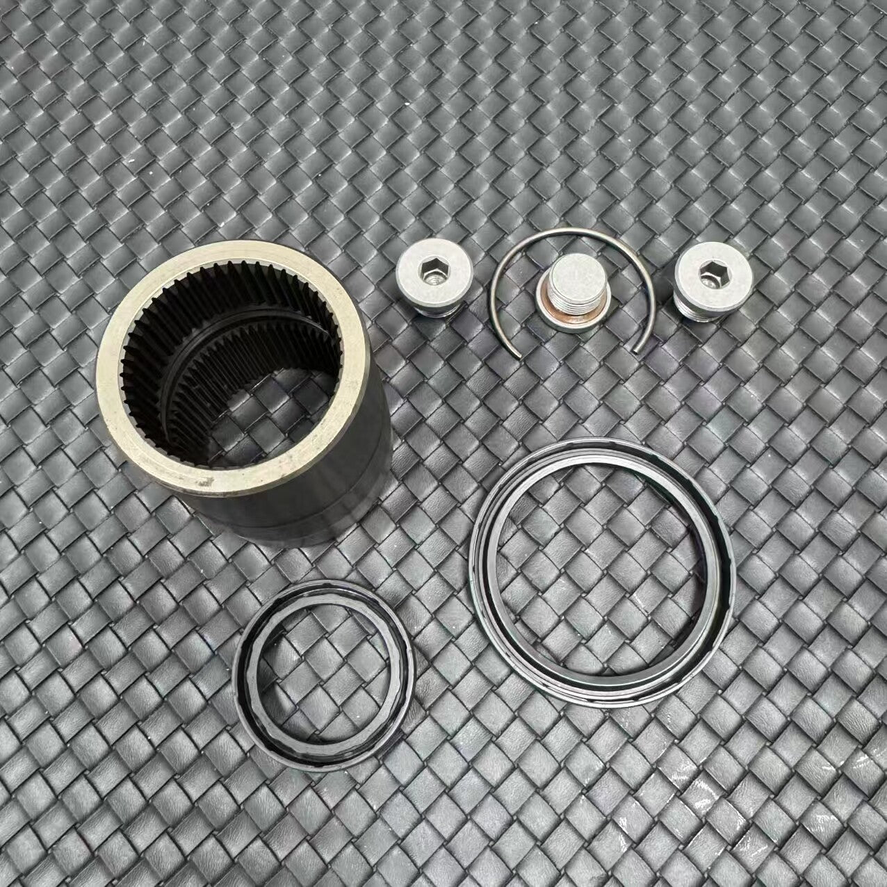 Transmission Sleeve for Land Rover Range Rover Evoque Discovery Sport (2012–2021)