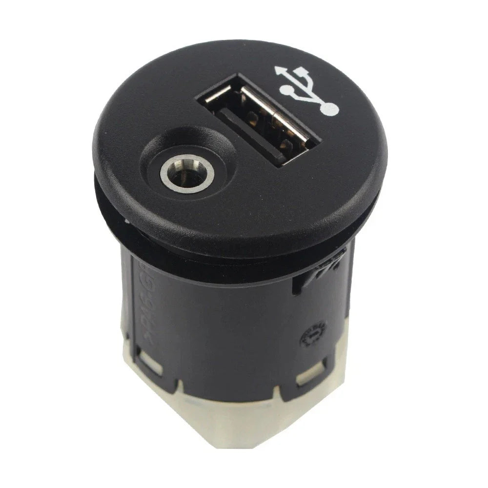 Sound System Auxiliary Jack for Nissan Juke (2011-2013)