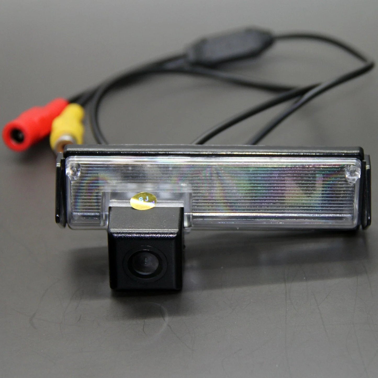 Car Reverse Rear View Backup Camera for Mitsubishi Montero Sport (2018–2019)