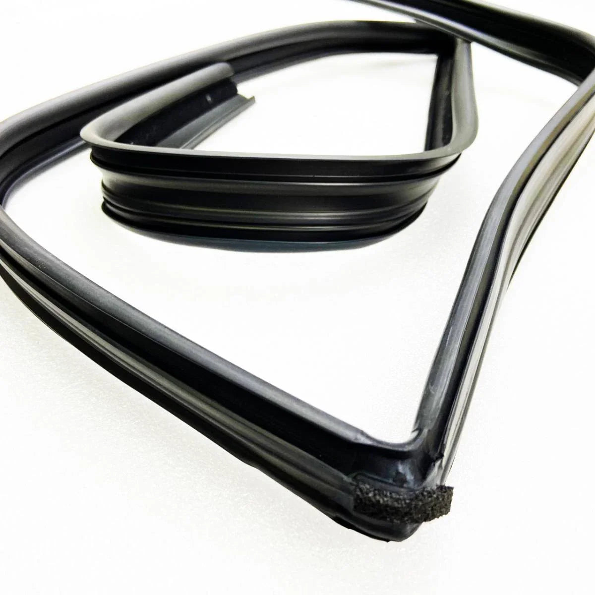 Glass Run Door Channel Rear L+R Fits Toyota Corolla Altis CE120 4D 2001-07 D06