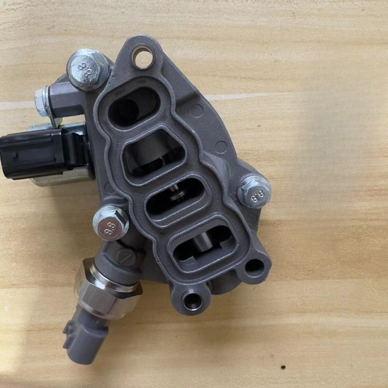 VTEC Solenoid Spool Valve Assembly for Honda Pilot (2005–2008)