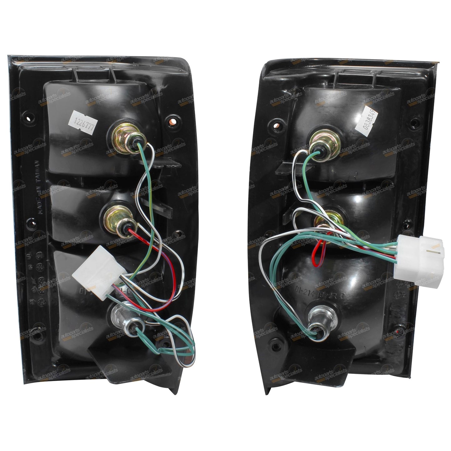 Set of 2 Tail Lights for Mitsubishi Triton (1986–1996)