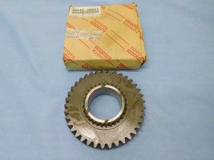 Genuine Transfer Case Low Gear for Toyota Hilux LN65 LN106 LN107 (1988-1997)