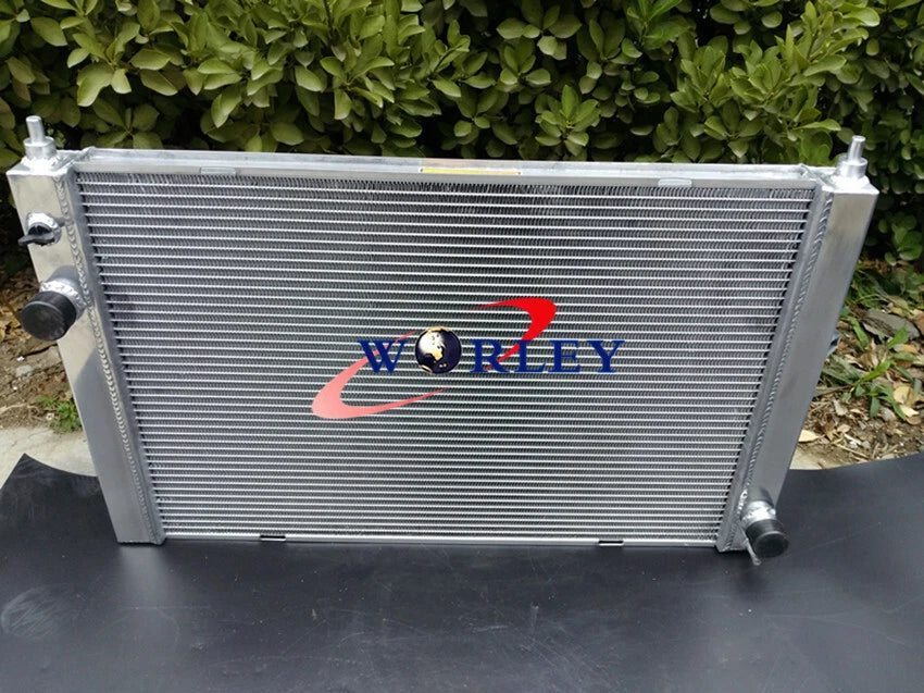 3-Row Radiator with Fan for Land Rover Discovery II (1999–2004)
