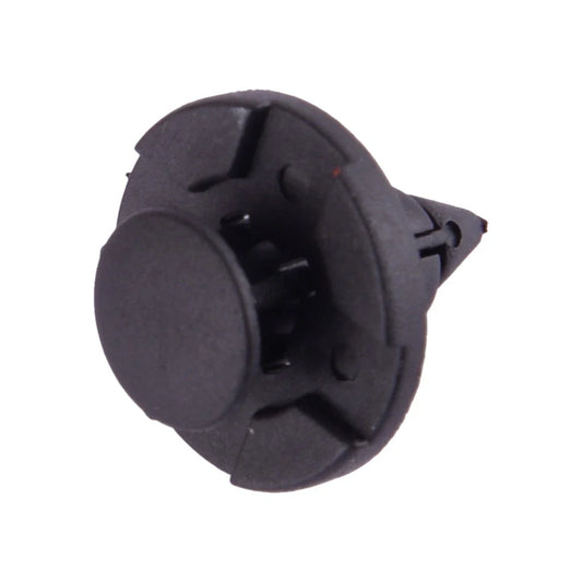 100 x 8mm Bumper Trim Clips for Nissan Models
