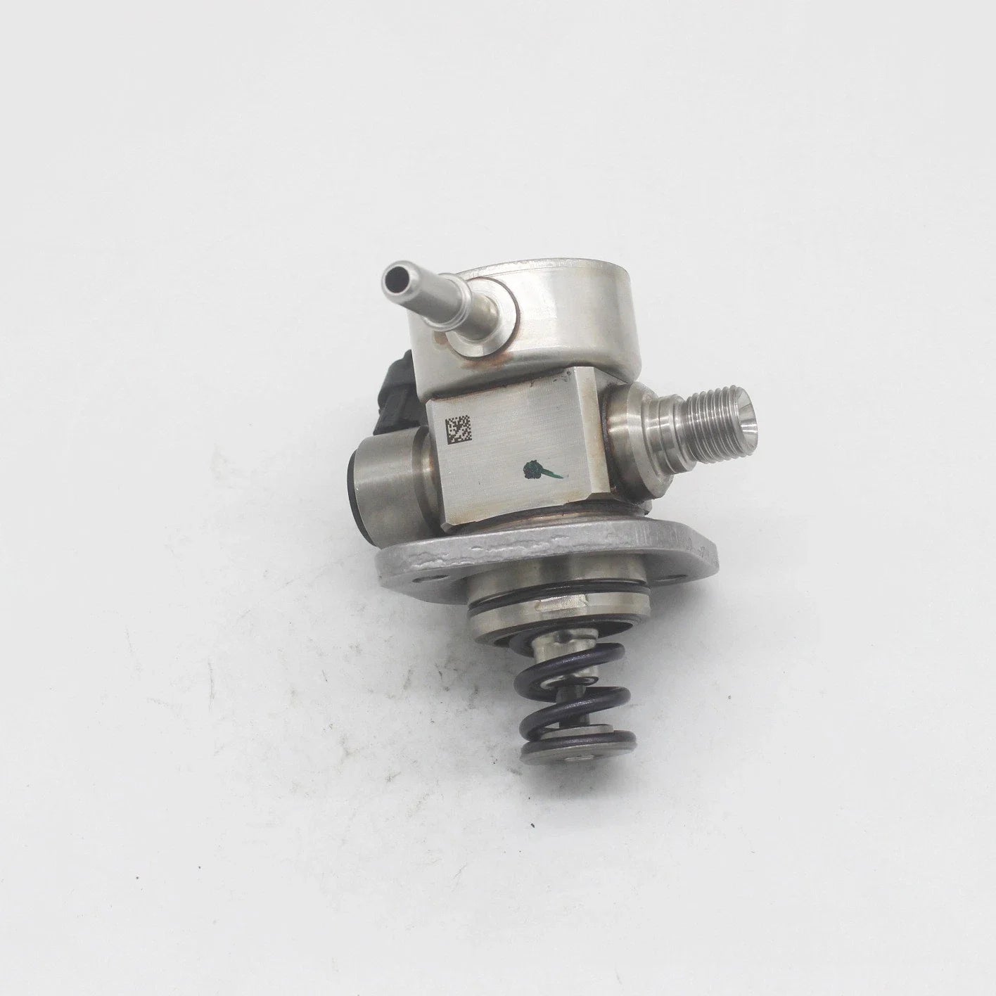 High Pressure Fuel Pump for Kia Cadenza Sorento K900 3.3L V6 (2009–2014)