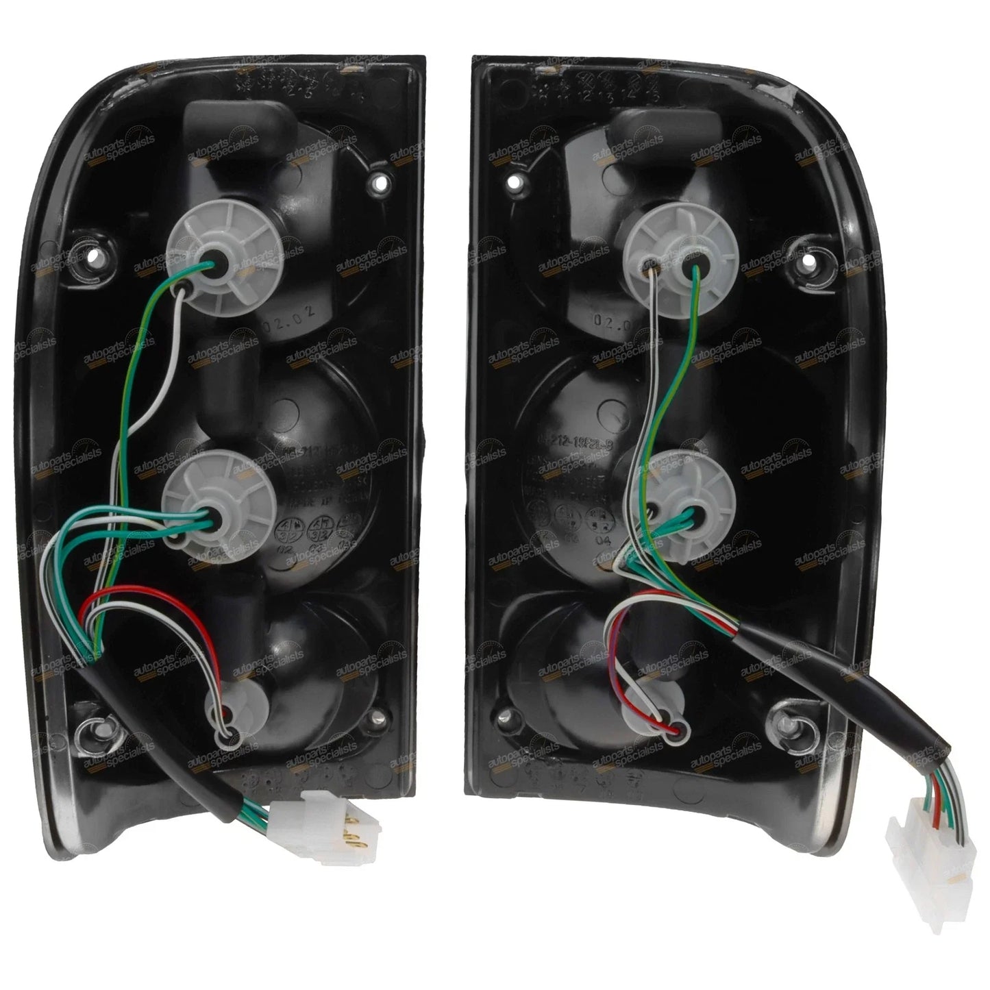 Tail Light Pair for Hilux LN152R (2001–2005)