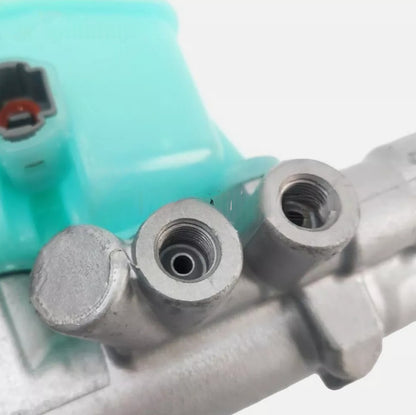 Brake Master Cylinder Pump for Toyota Hilux Pickup 1995–2002