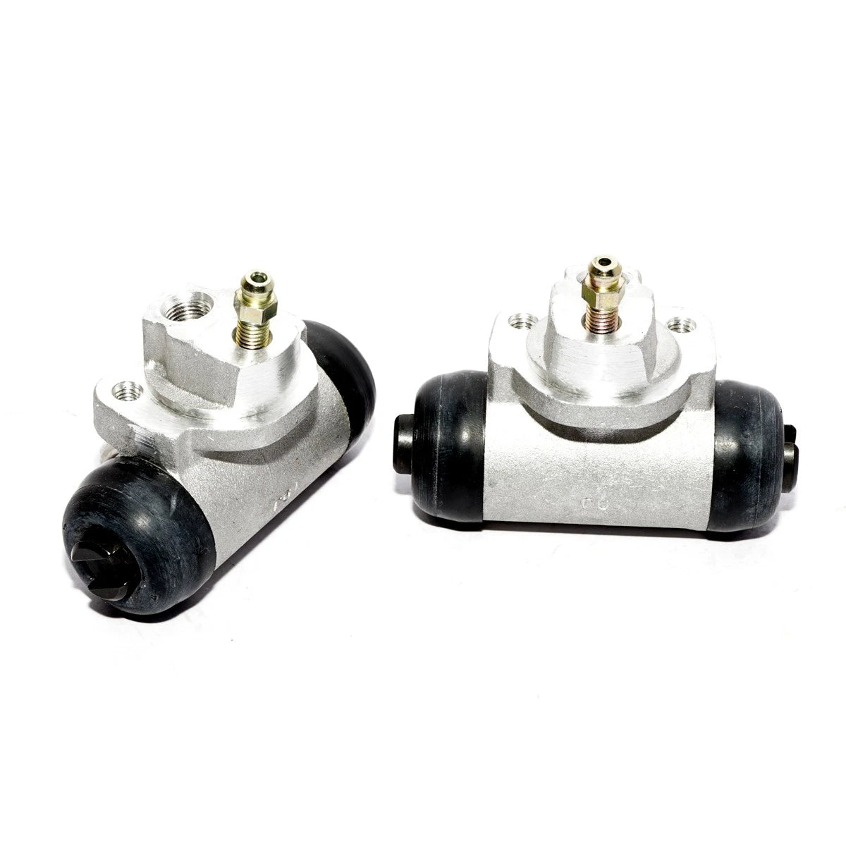 Set of 2 Rear Wheel Brake Cylinders for Nissan Skyline R30 (1981–1985)