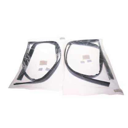 Set of 2 Door Window Glass Seals for Mitsubishi Triton L200 (1996–2006)