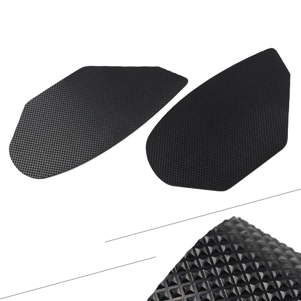 Front Driver Foot Peg Rest Bracket for Yamaha YZF R1 R1S R1M (2015–2018)