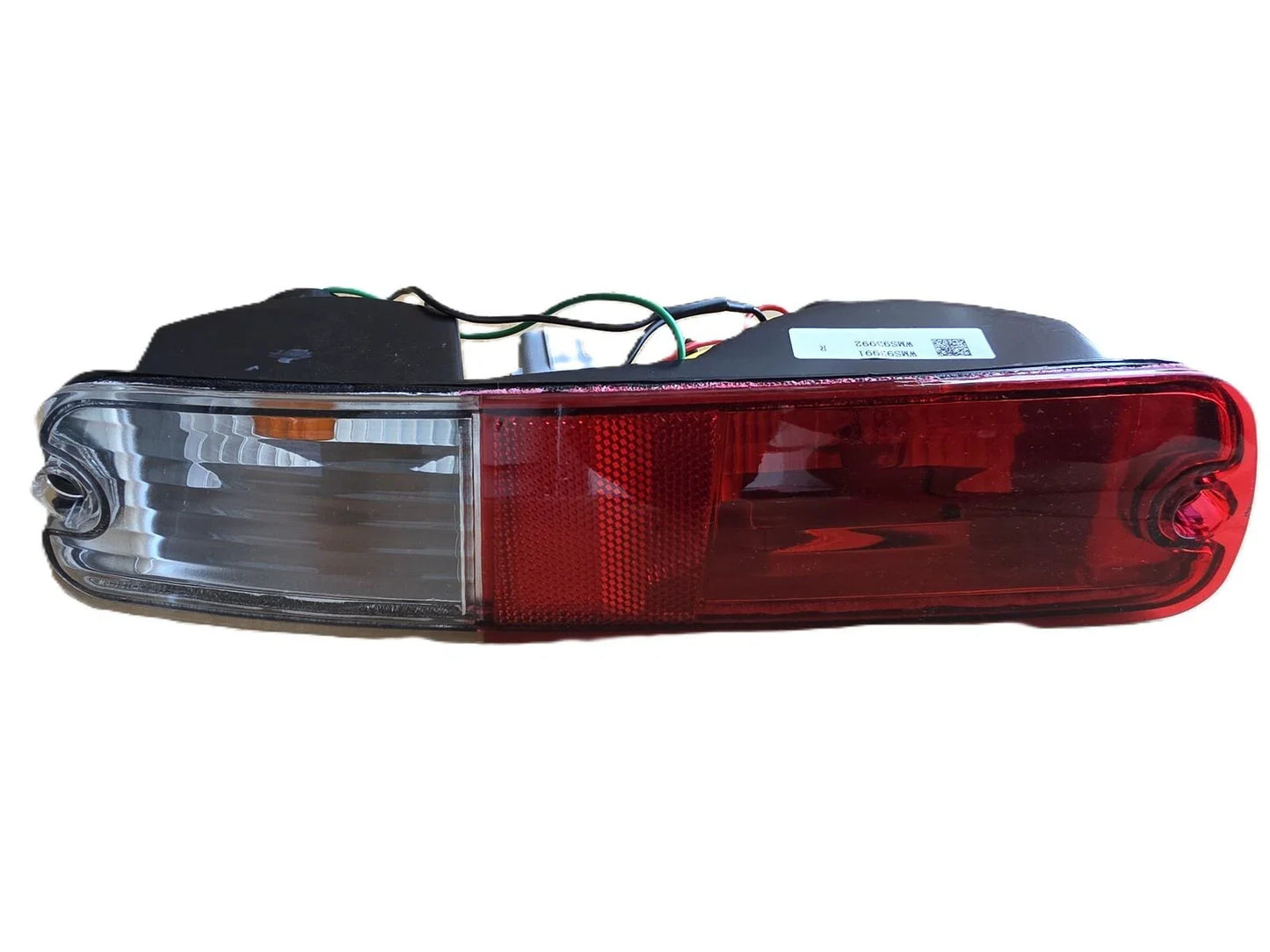 Rear Bar Lamp Left Side for Mitsubishi Pajero (2002–2006)