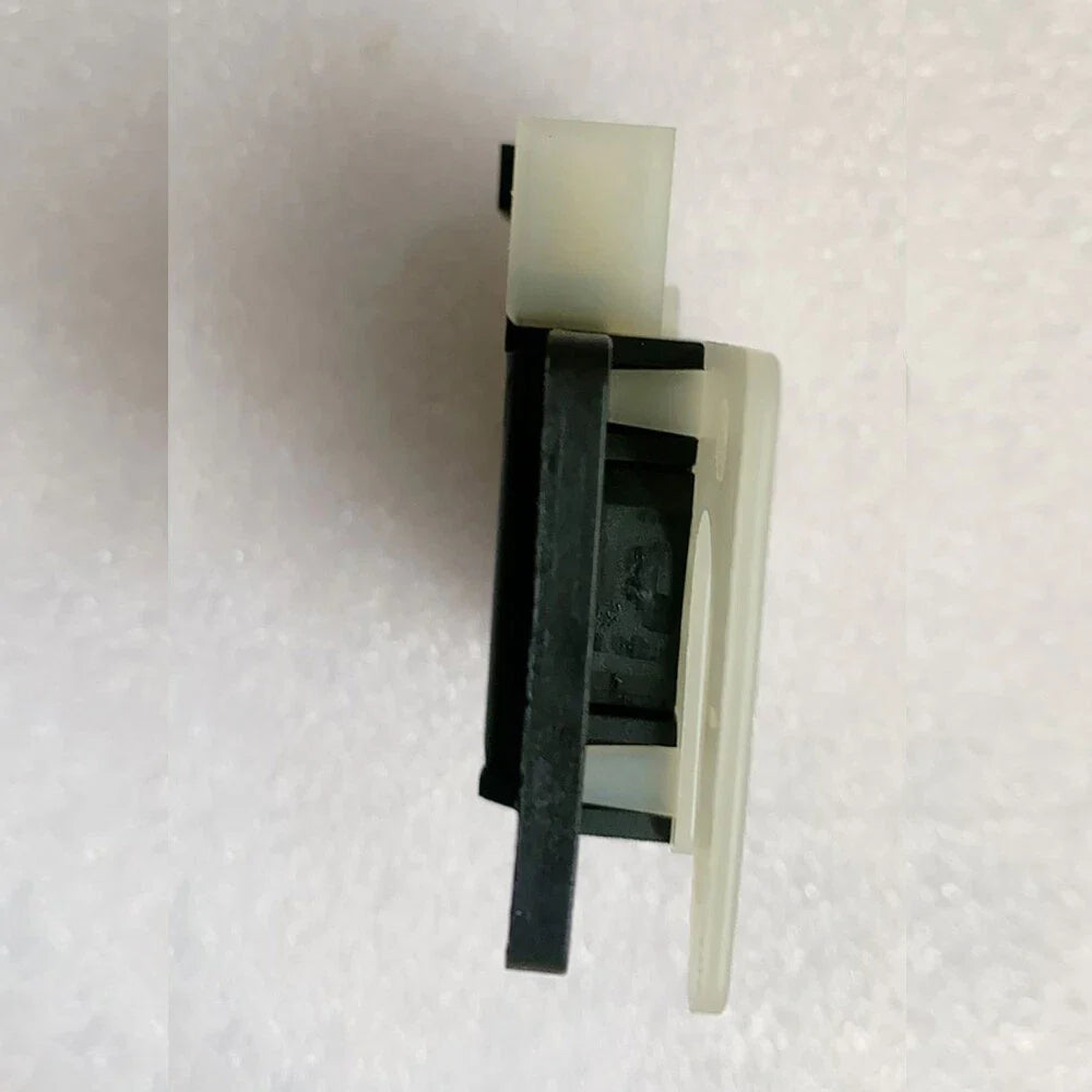 Brake Light Switch for Cadillac Chevrolet (15038393, 15128874, 15158767, 15161650)