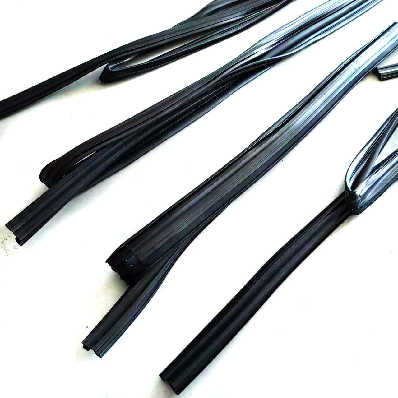 Set of 4 Door Glass Run for Toyota Land Cruiser LX450 FJ80 FZJ80 (1991–1997)