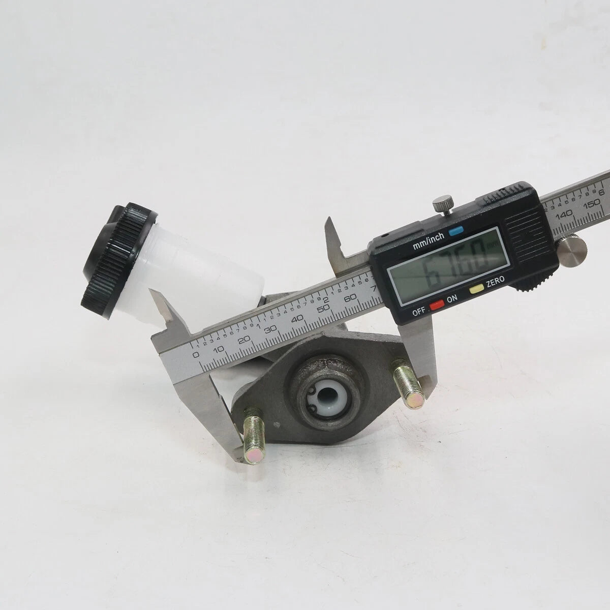 Clutch Master Cylinder for Mazda B-Series B1600-BT50 1985-2008