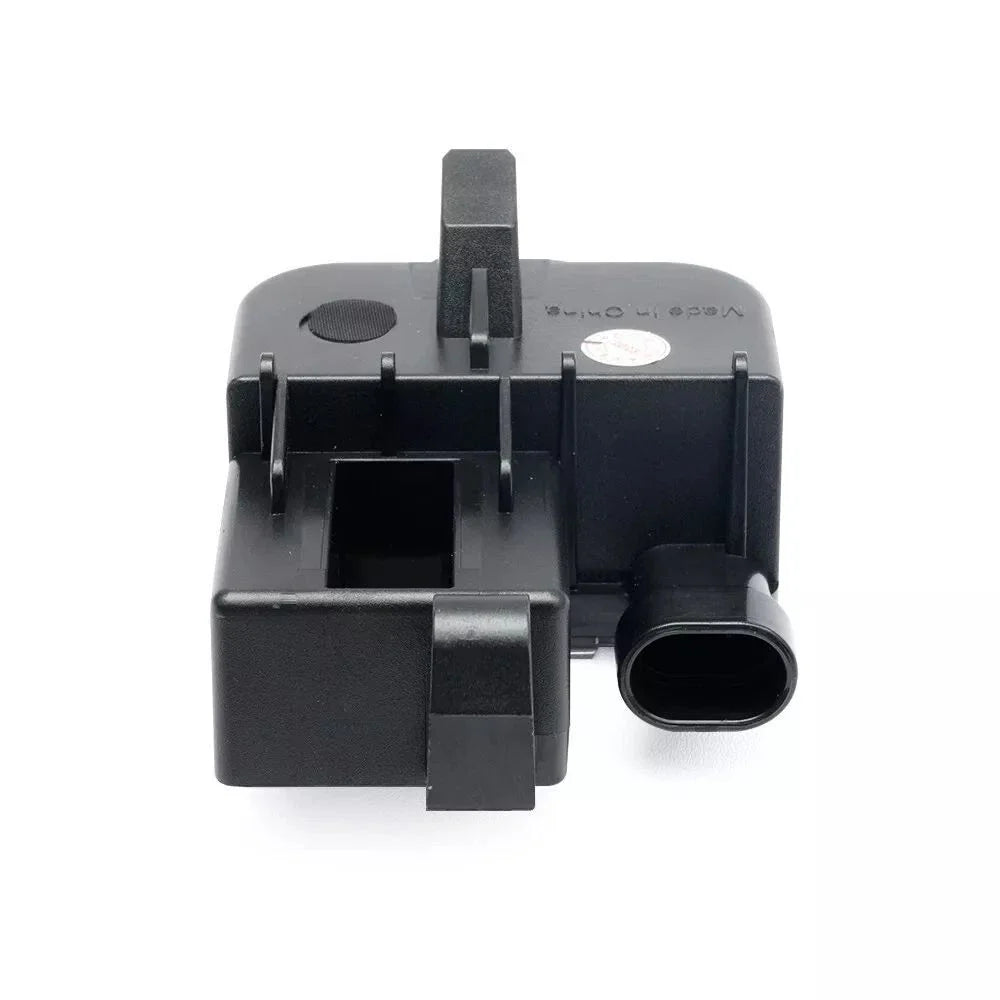 Underhood Light Hood Courtesy with Harnesses for Chevy GMC (2003–2006)