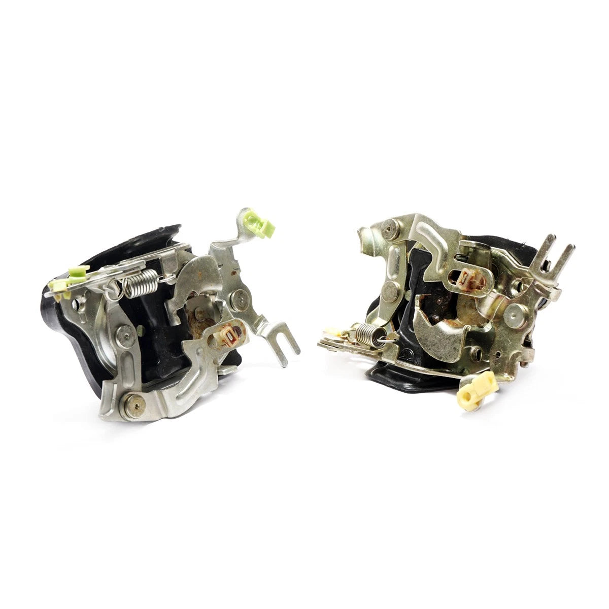 Front Door Lock Latch for Toyota HiAce Commuter (1982–1988)