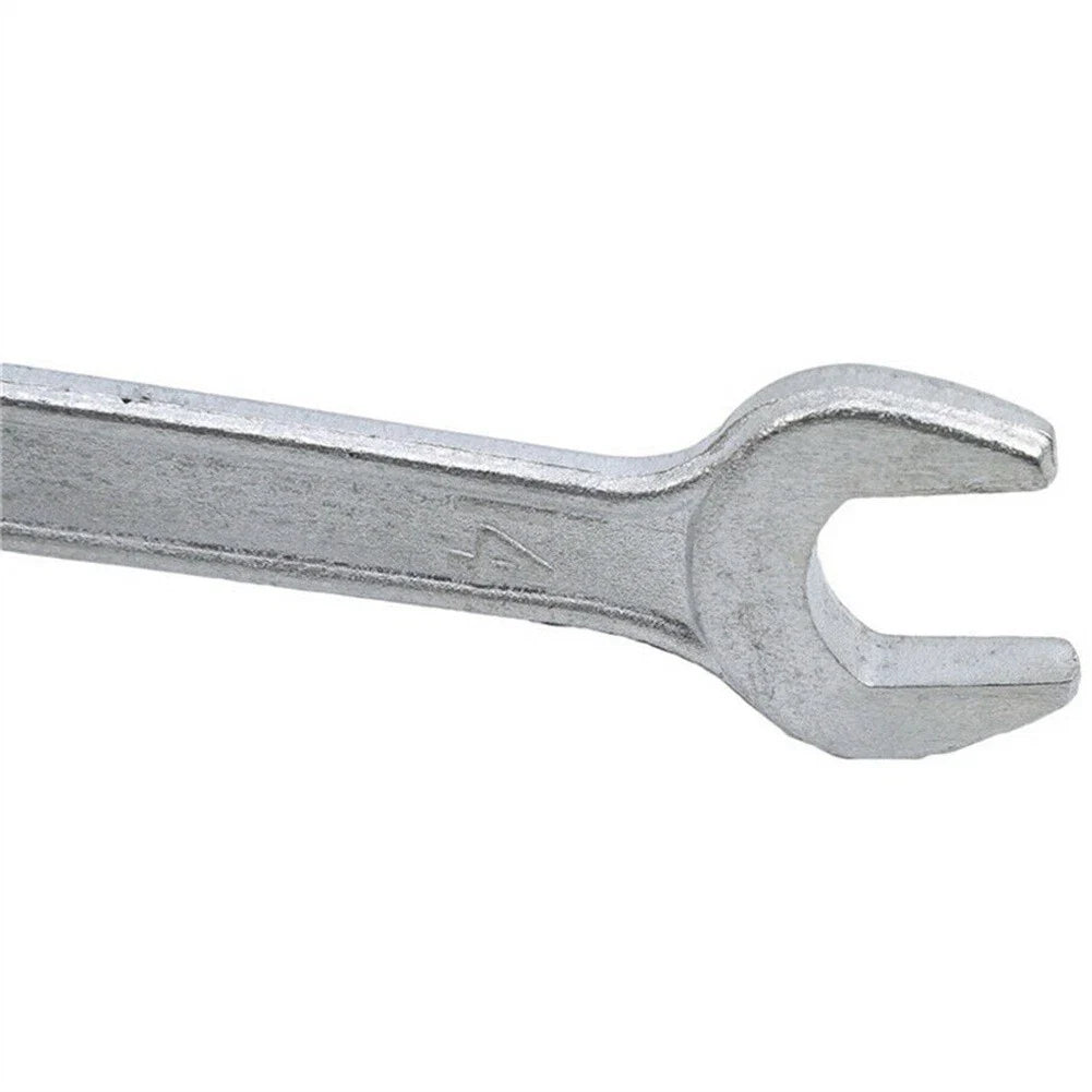 8Pcs Multifunctional Motorcycle Repair Tool Set Wrench Sleeve Screwdriver