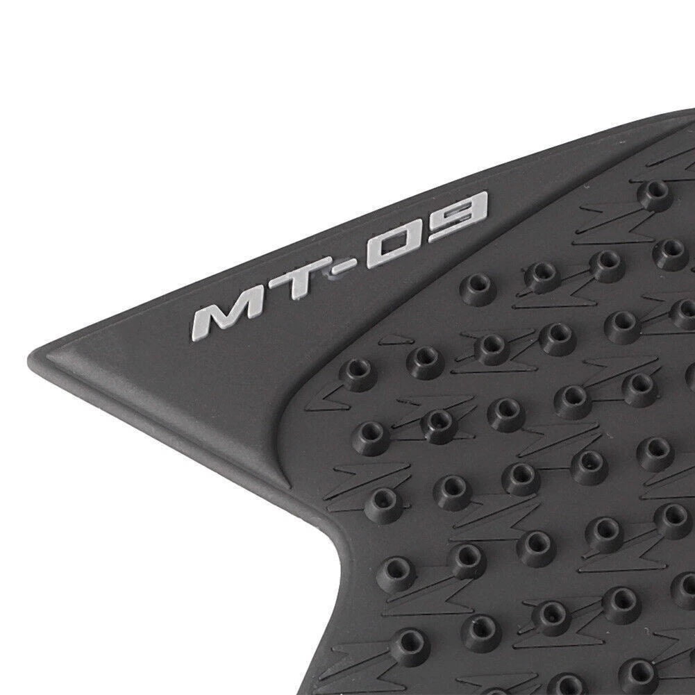 Tank Traction Side Pads for Yamaha MT-09 (2014–2017)