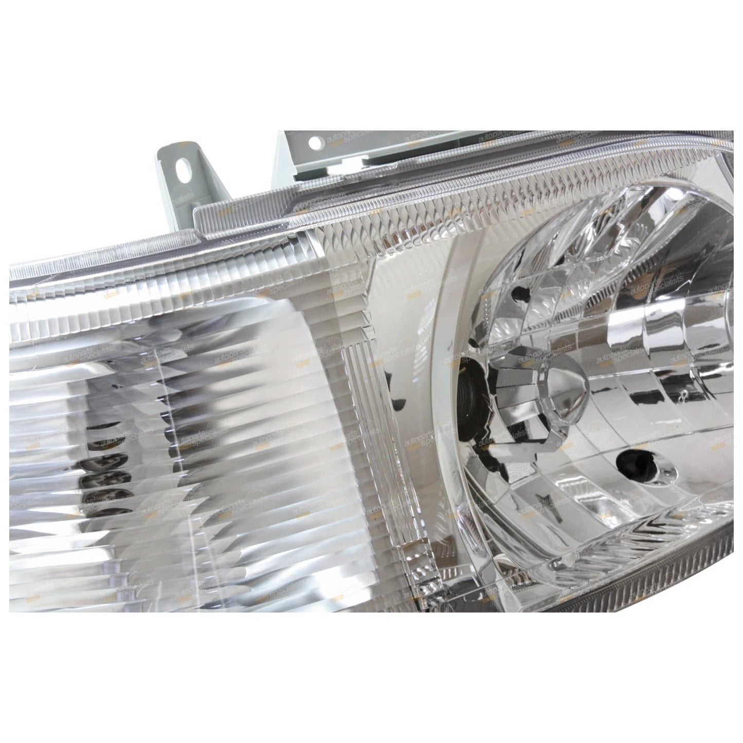 RH Headlight for Toyota Hiace Van LWB Commuter (2005–2010)