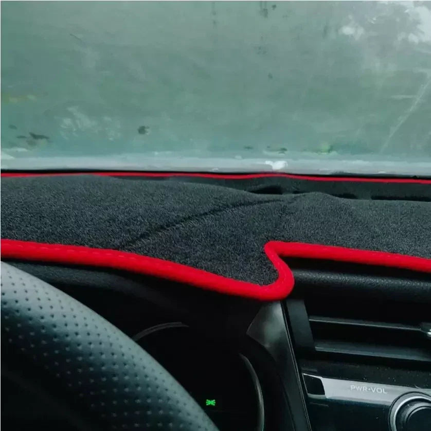Dashboard Dash Mat DashMat Sun Cover Pad for Toyota Camry (2018–2023)