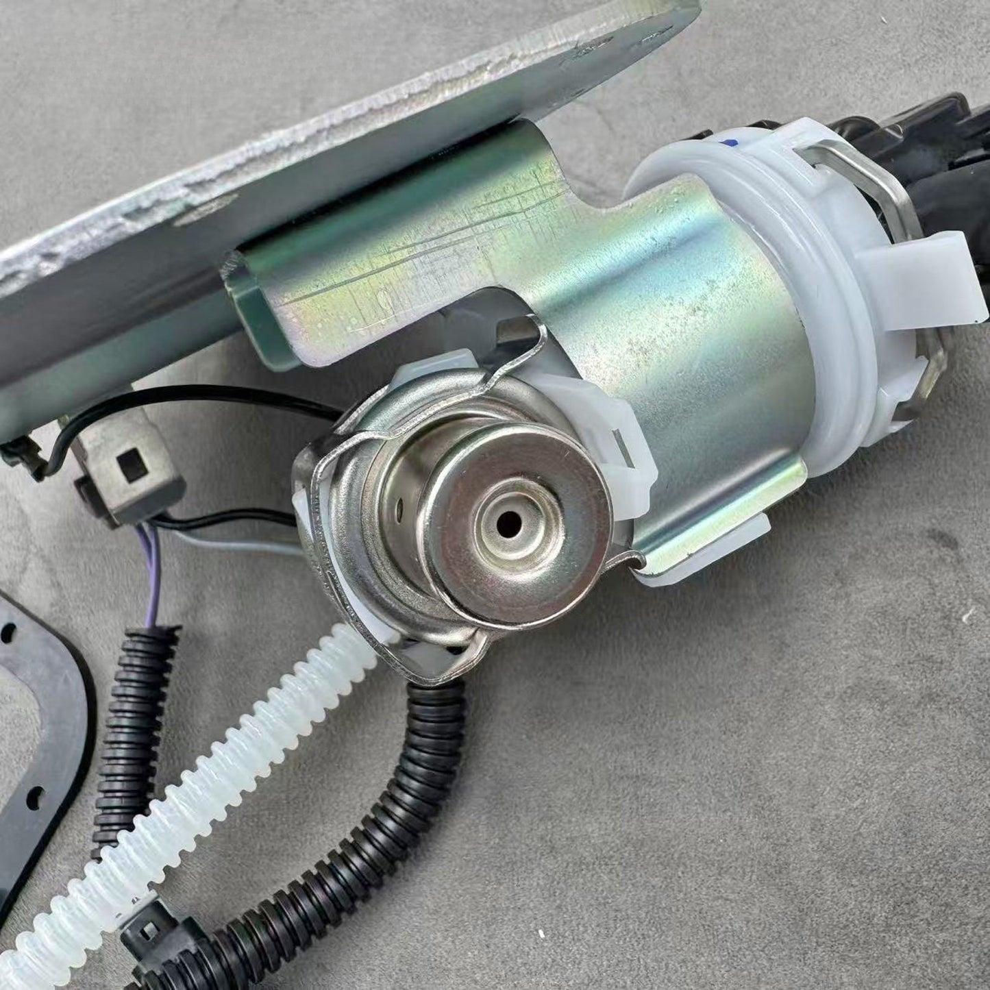 Fuel Pump Assembly for Harley Davidson Softail Heritage (2008–2010)
