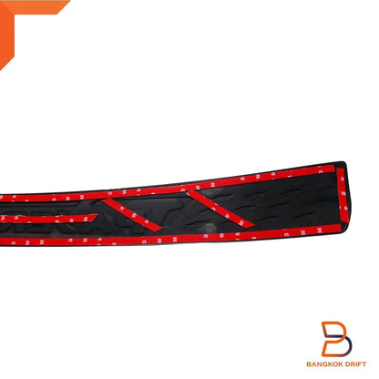 White Rear Bumper Step Scuff Plate Cover for Mitsubishi Pajero Sport (19-23)