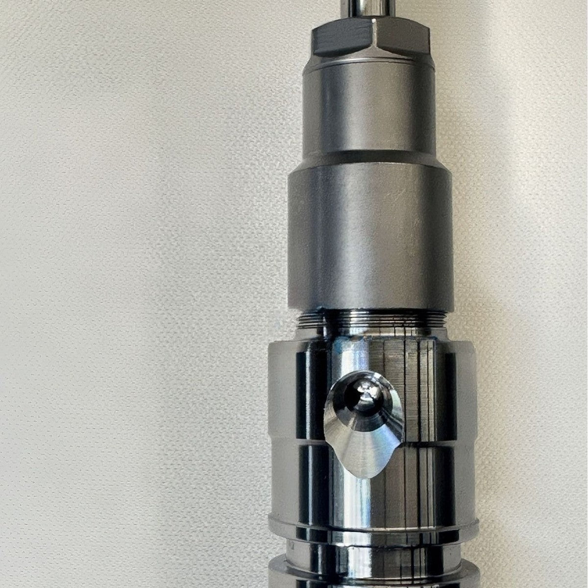 Diesel Fuel Injector for Ford Iveco Deutz Cummins