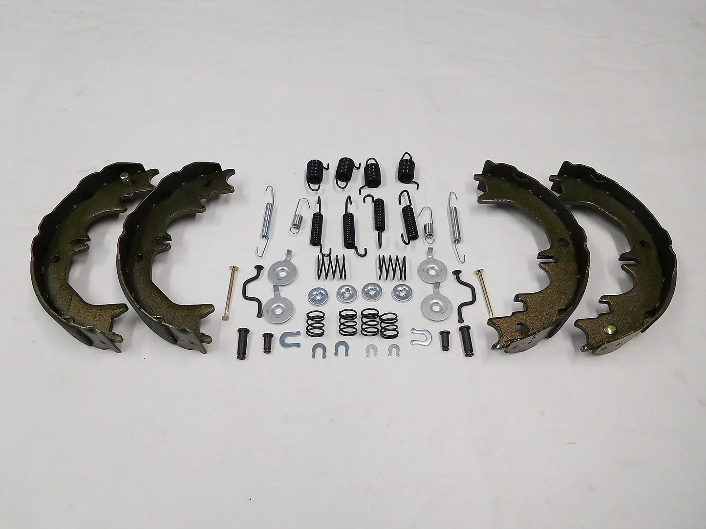 Hand Brake Shoes & Spring Clips for Land Cruiser HZJ80 (1992 - Present)