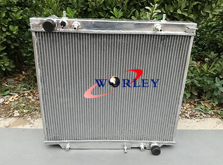 3 Row Aluminum Radiator + Fan for Mitsubishi Delica Space Gear (1994-2005)