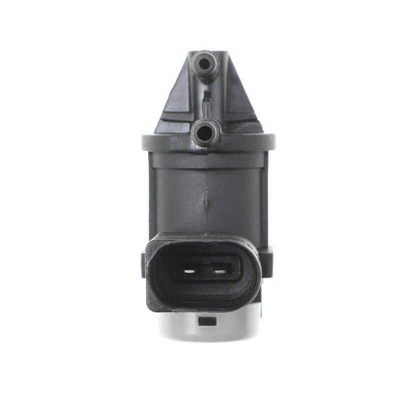 Idle Air Control Valve for Volkswagen Beetle Golf and Audi A3 A4 (1999–2008)