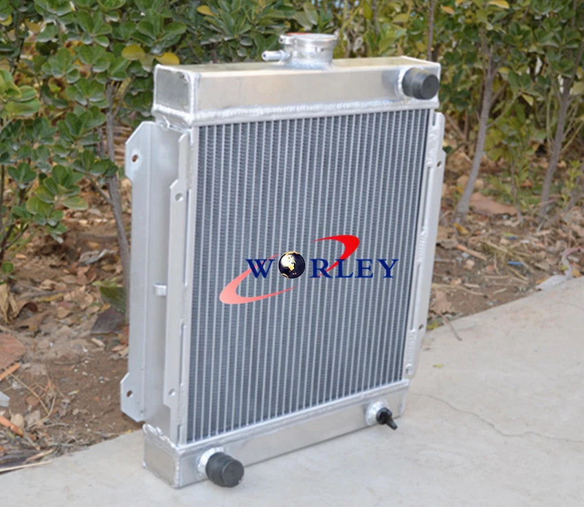 Aluminum Radiator with Shroud and Fan for Nissan Datsun 1200 B110 (1970–1976)