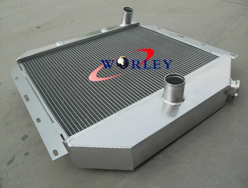 3 Cores Aluminum Radiator for International Harvester Truck (1951–1957)