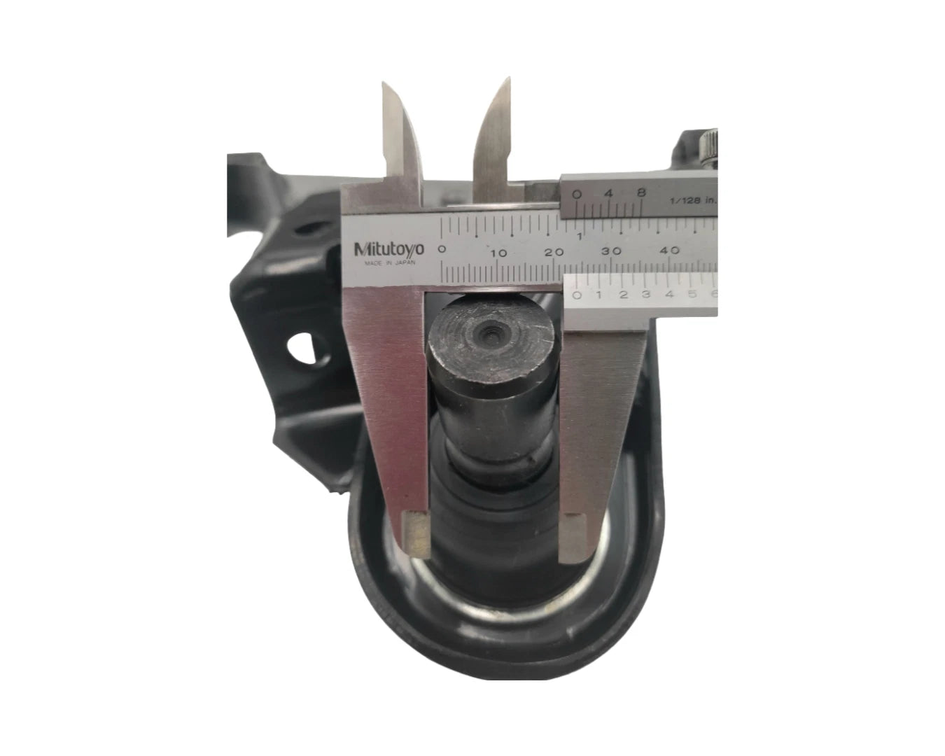 Front Right Lower Control Arm for Nissan Navara D40 NP300 (2008–2026)