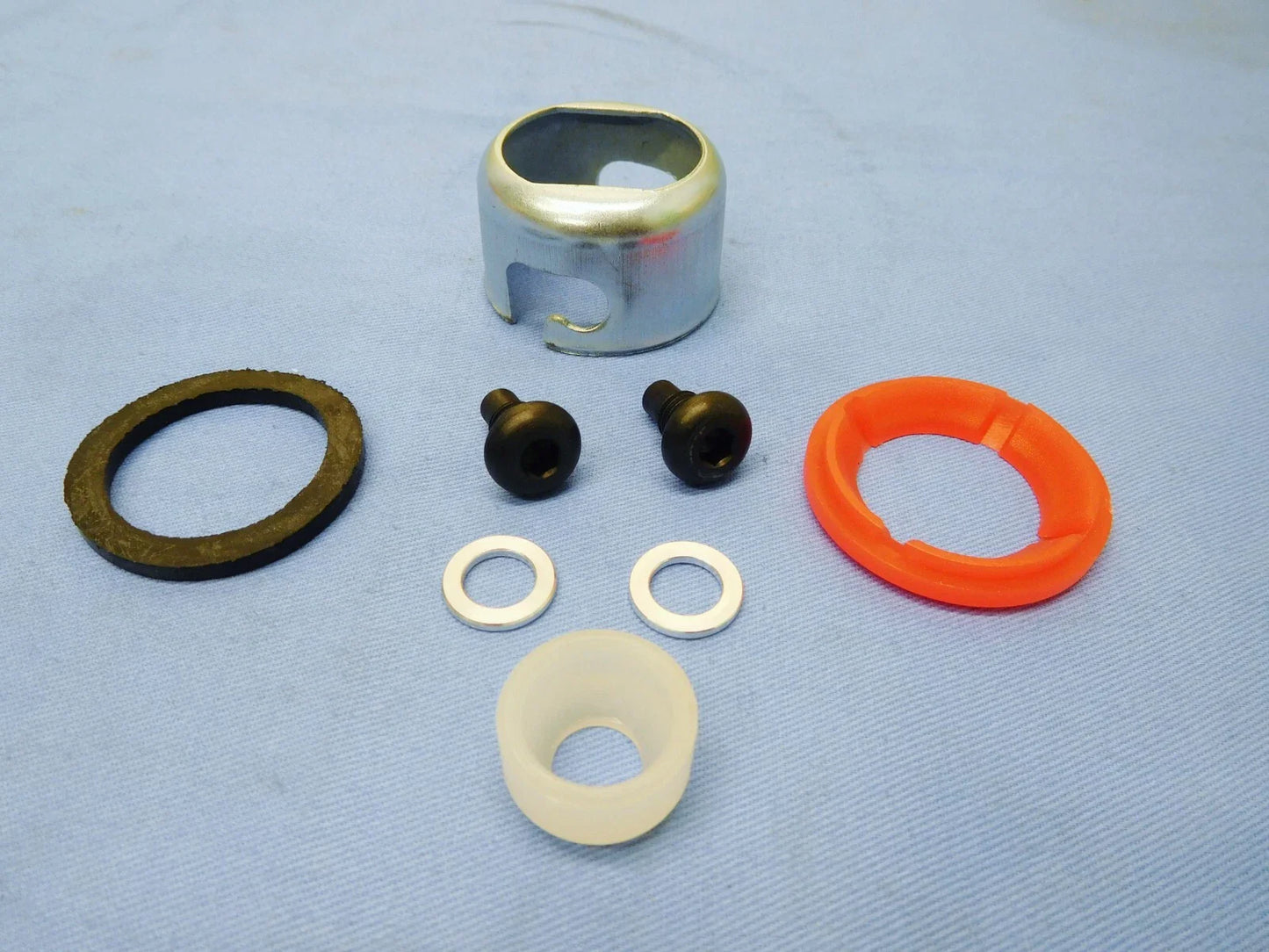 Gear Stick Lever Housing Pin & Bush Repair for Hilux LN167, LN172 (1997-2005)