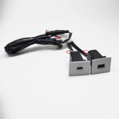 USB-A QC3.0 + USB-C PD Dual Port Charger for Ford Focus MK2 (2005-2009)